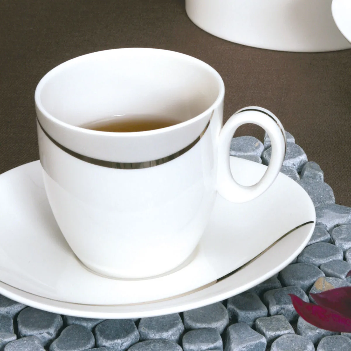 Bruno Evrard Tasse à Thé Et Sous-tasse En Porcelaine Design - 25cl