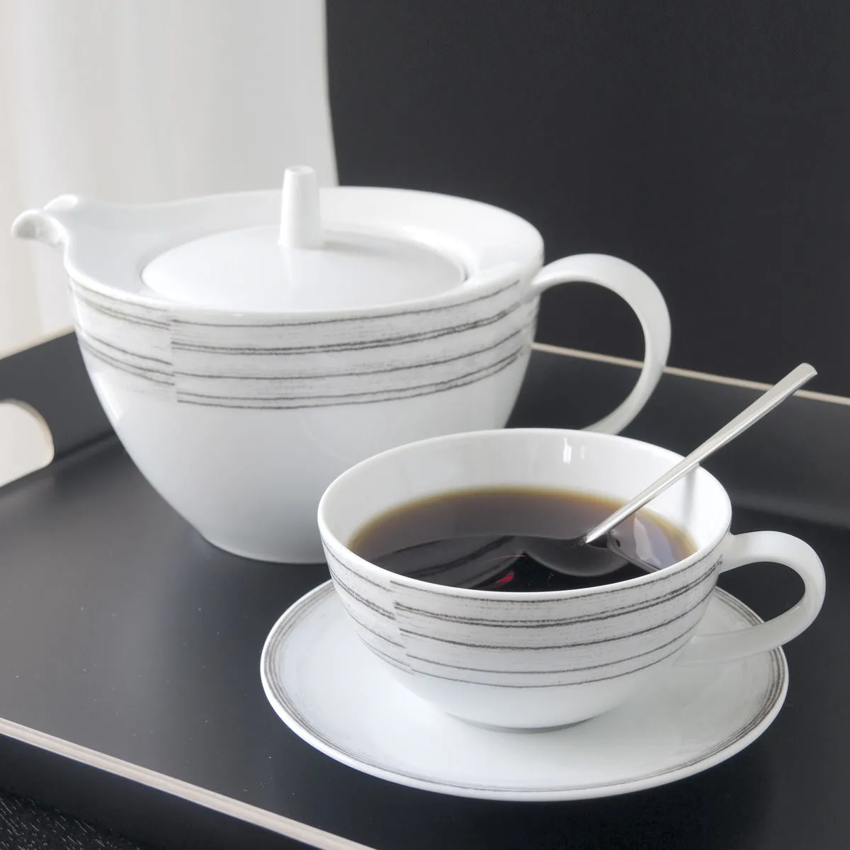 Bruno Evrard Théière En Porcelaine Blanche à Motifs - Vaisselle Contemporaine