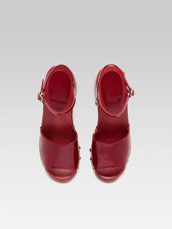Carel Laly - Sabots Cuir Verni Rouge