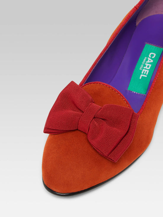 Carel Marquis - Ballerines à Noeud Cuir Velours Upcyclé Ocre