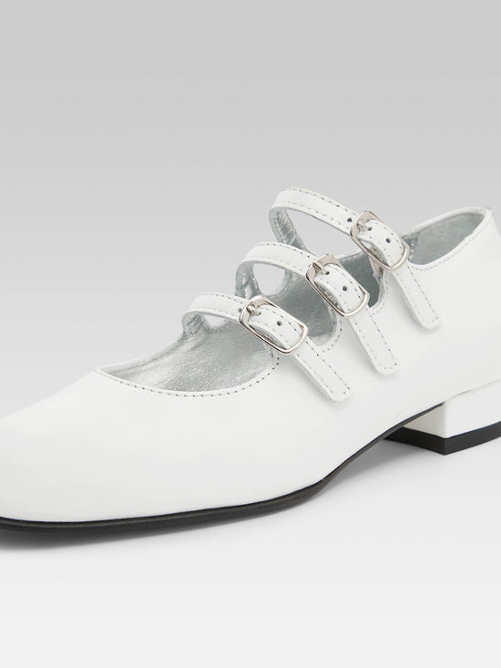 Carel Petite Kina - Babies Cuir Verni Blanc | Carel Paris
