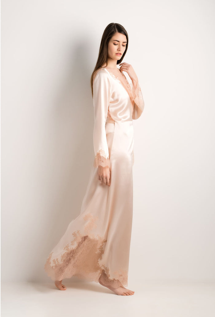 Carine Gilson Déshabillé “Skyfall” En Soie Poudre Et Dentelle De Caudry