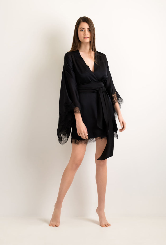 carine gilson Kimono Court en Soie - Dentelle de Caudry Noire et Noire