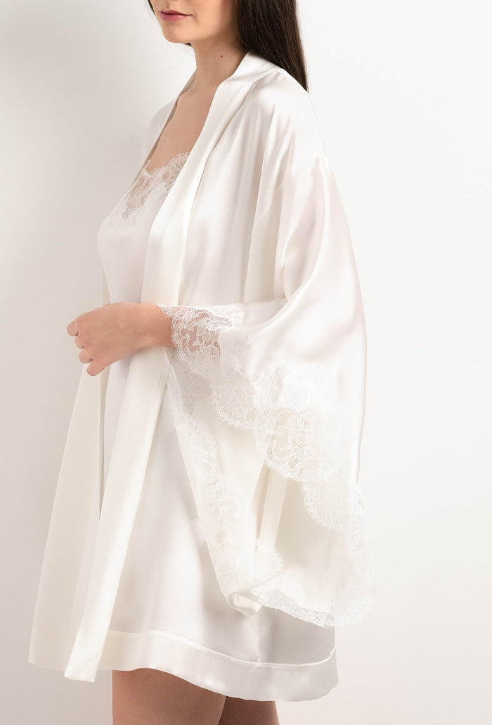 Carine Gilson Kimono Court En Soie Naturelle Et Dentelle Sonia Naturelle