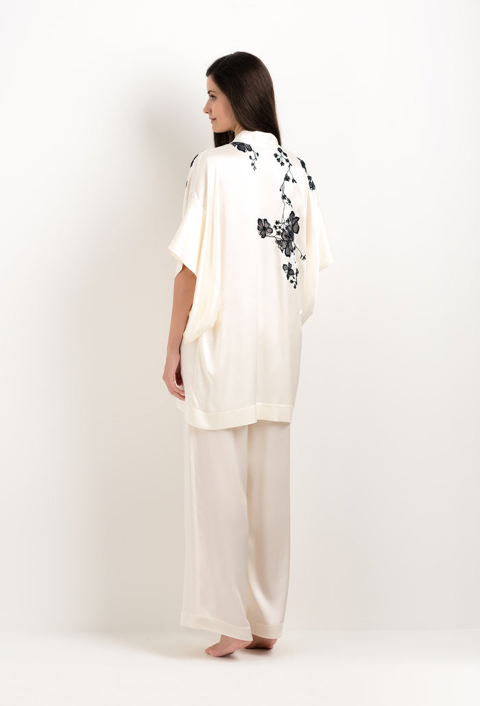 Carine Gilson Kimono Court En Soie Perle Et Dentelle Sakura Noire