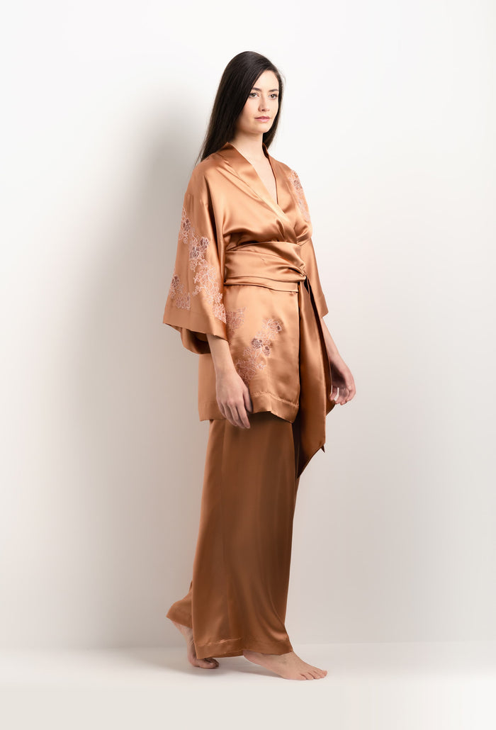 Carine Gilson Kimono Court En Soie Sahara Et Dentelle Elisa Rose Clair