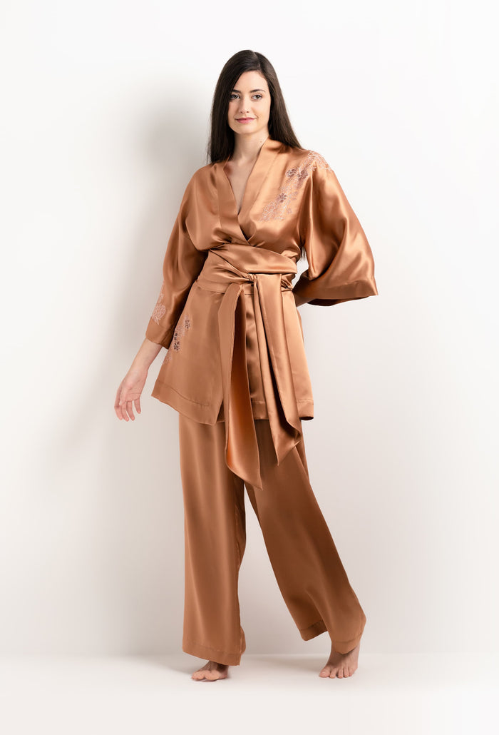 Carine Gilson Kimono Court En Soie Sahara Et Dentelle Elisa Rose Clair