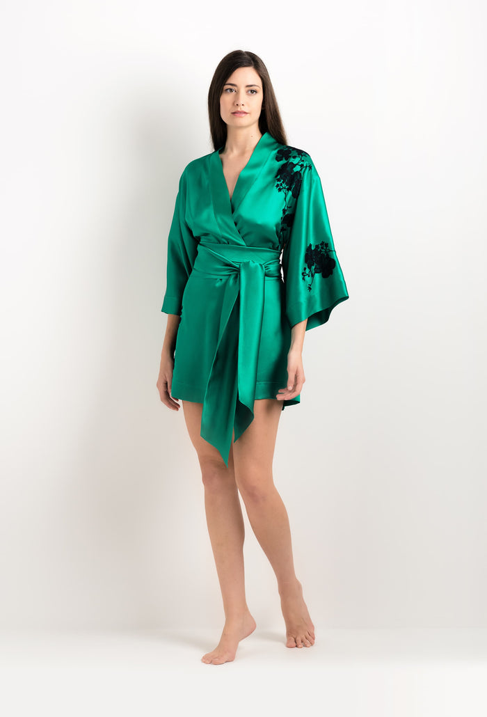Carine Gilson Kimono Court En Soie Vert Jade Et Dentelle Sakura Noire