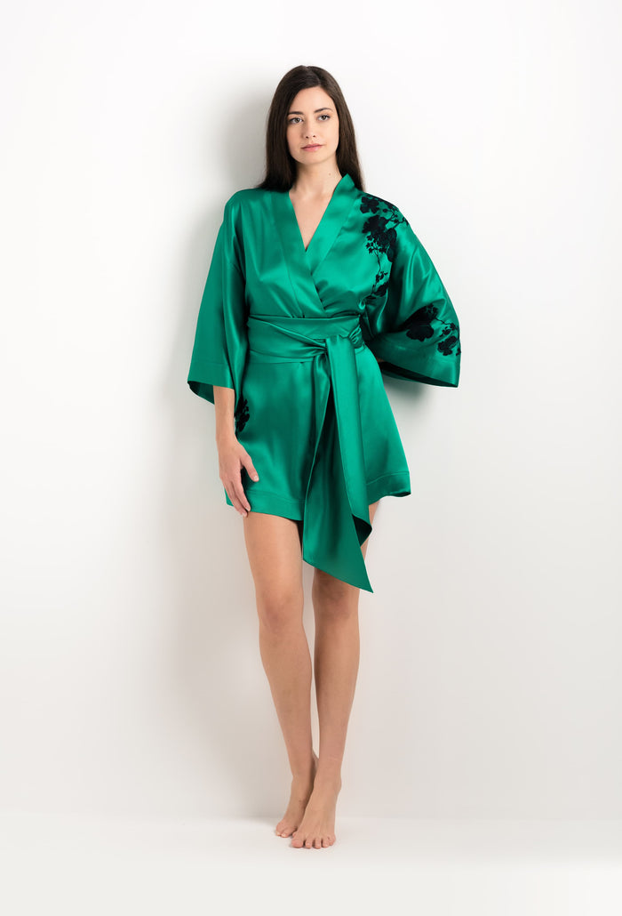 Carine Gilson Kimono Court En Soie Vert Jade Et Dentelle Sakura Noire