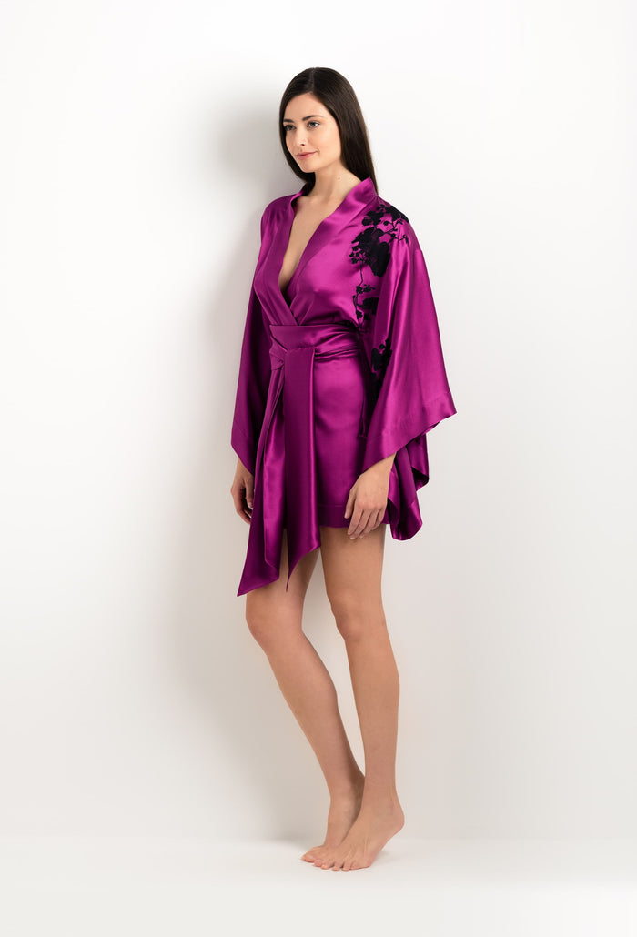 Carine Gilson Kimono Court En Soie Violine Et Dentelle Sakura Noire