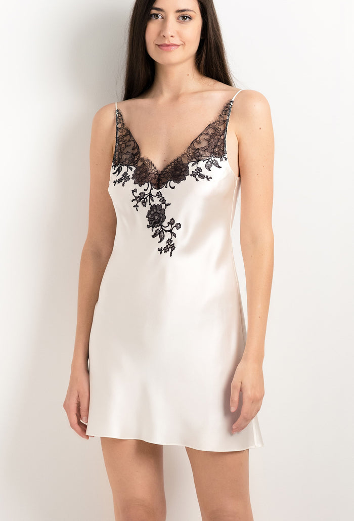 Carine Gilson Nuisette Courte En Soie Perle Et Dentelle Sonia Noire