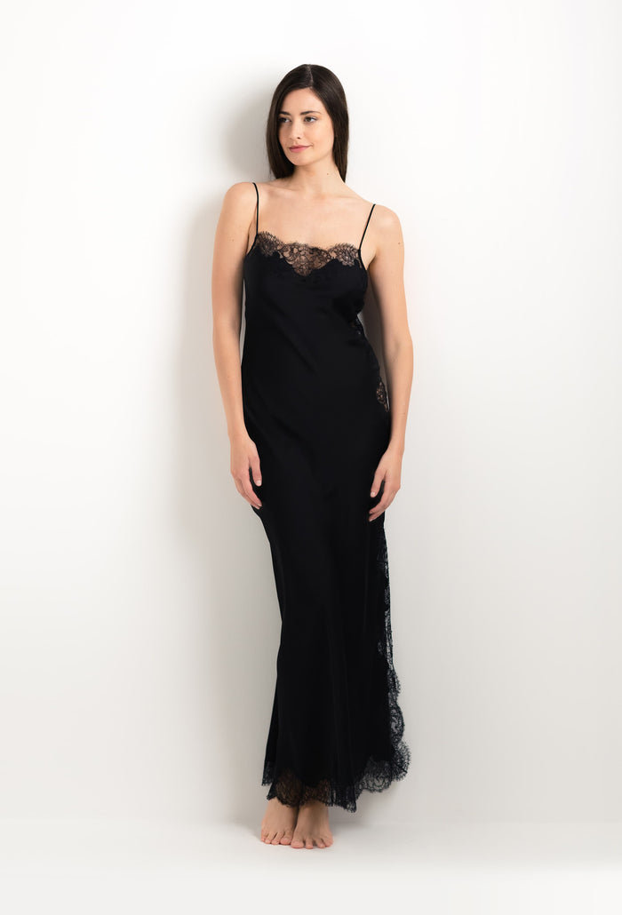 Carine Gilson Robe Longue En Soie Noire Et Dentelle Sonia Noire