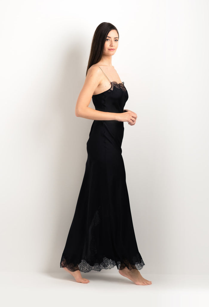 Carine Gilson Robe Longue En Soie Noire Et Dentelle Sonia Noire