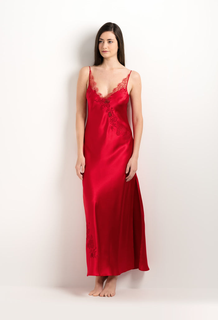 carine gilson Robe longue en soie rouge flamme et dentelle Elisa Rouge