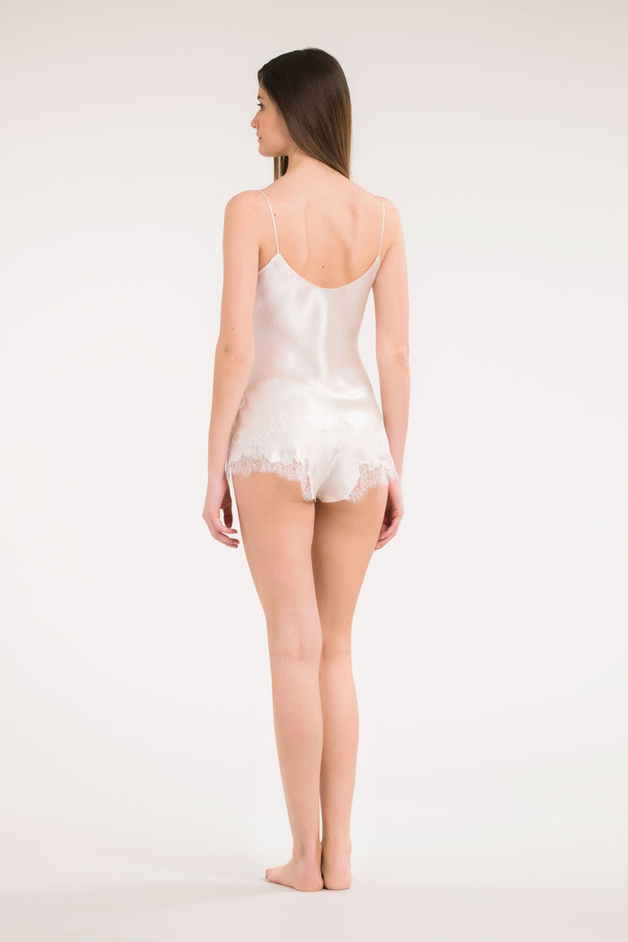 carine gilson Short flottant en soie satin et dentelle de Caudry carine gilson Short flottant en soie satin et dentelle de Caudry