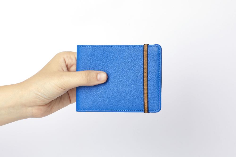 Carré Royal Portefeuille Bleu-ciel Avec élastique De Carré Royal 11.5x8.5
