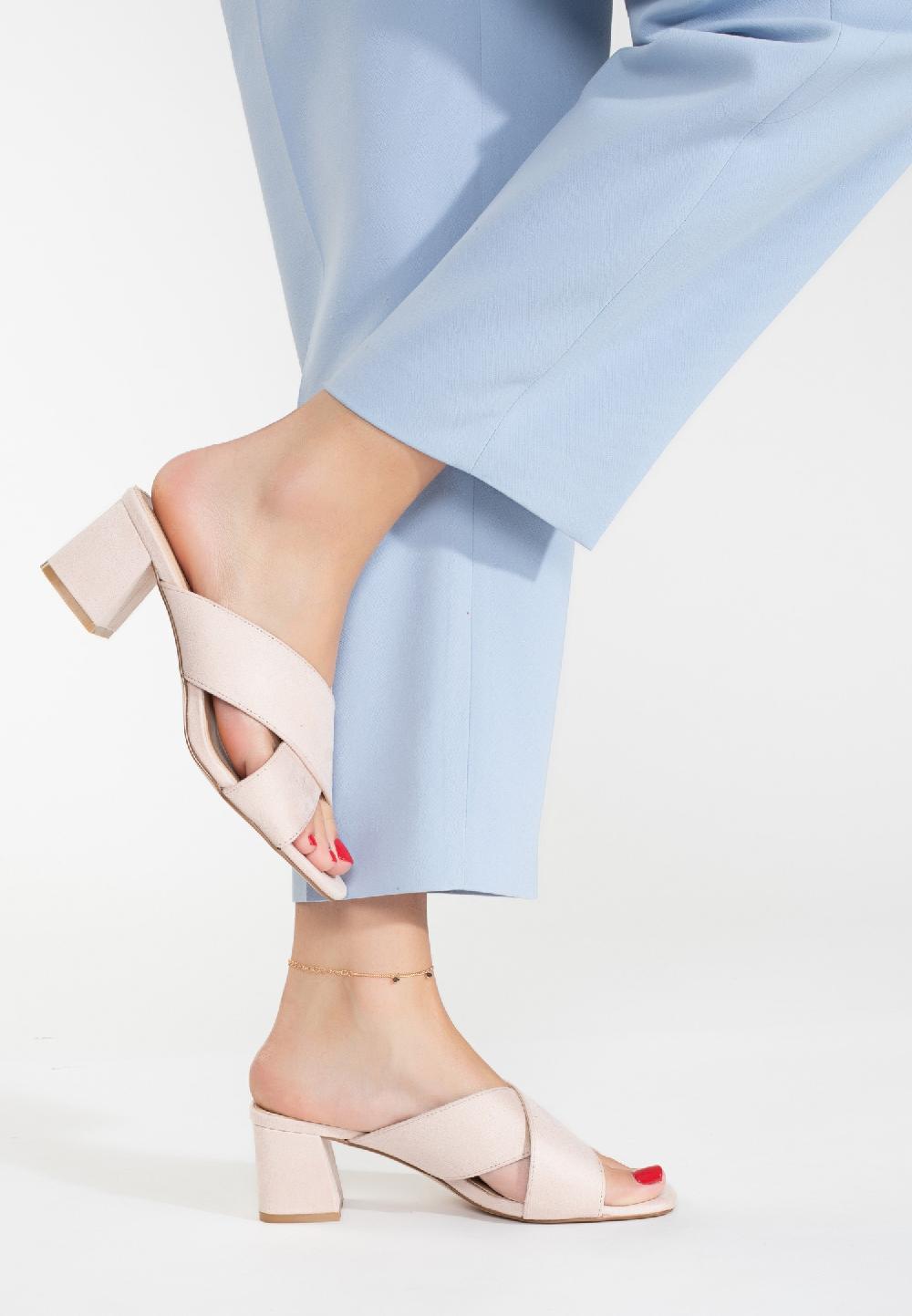 celena Sandales à talon Carah Celena