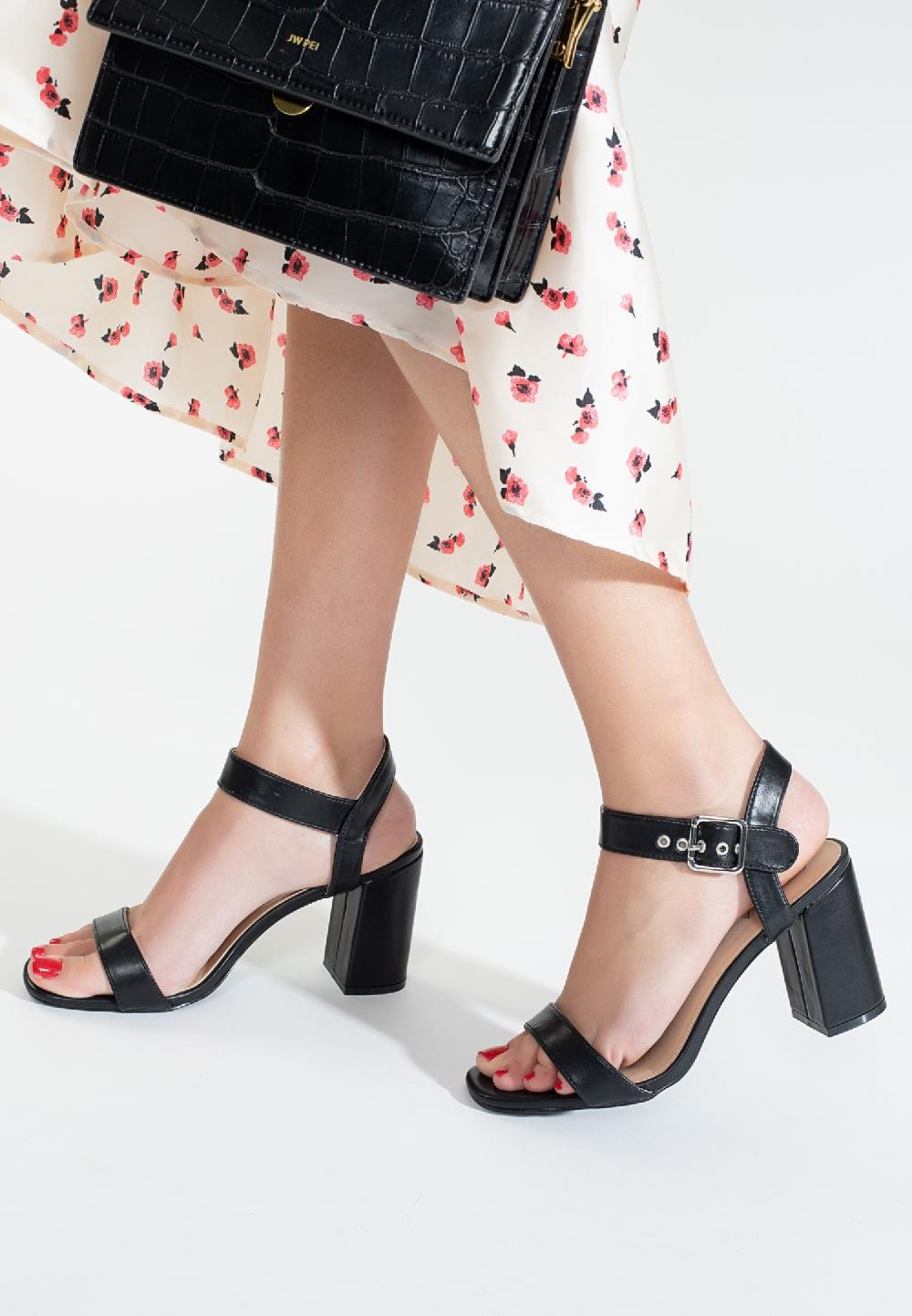 celena Sandales à talon Chanay Celena