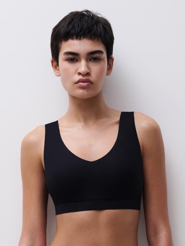 chantelle Brassière coques V Neck - Noir - SoftStretch