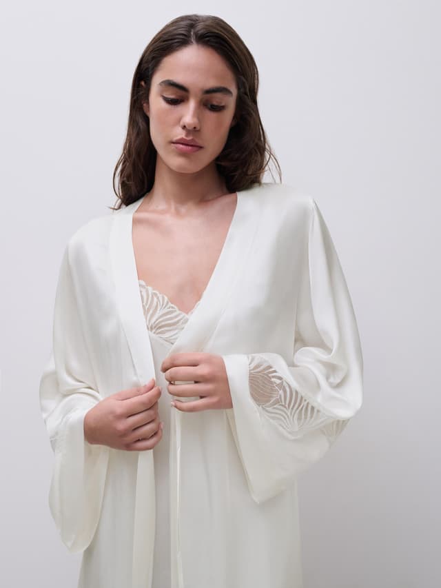 Chantelle Kimono - Milk - Legend