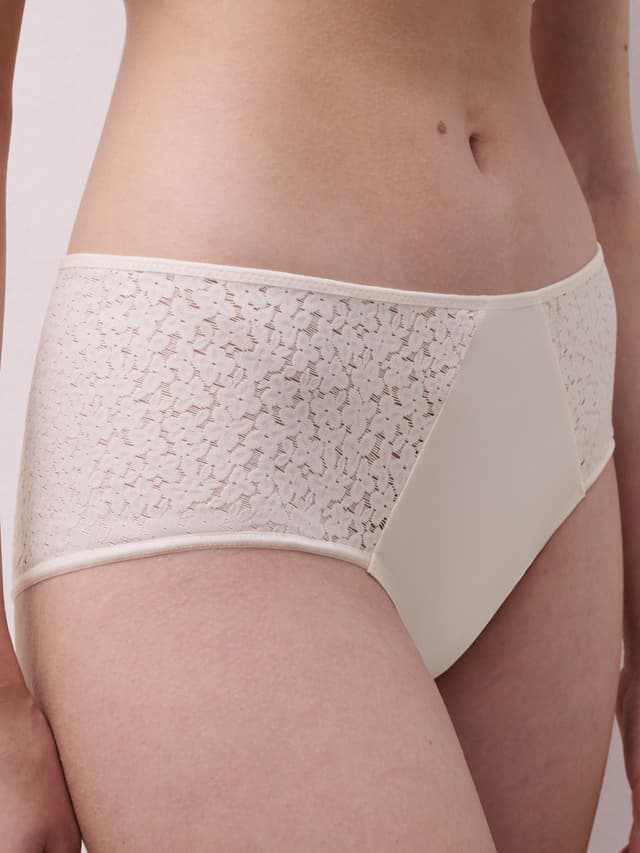 Chantelle Shorty - Talc - Norah