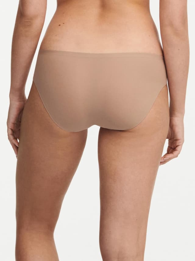 Chantelle Slip - Café Latte - SoftStretch