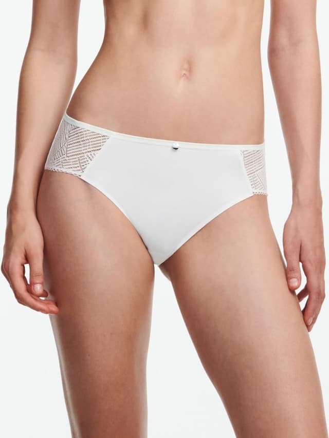 Chantelle Slip - Milk - Emma