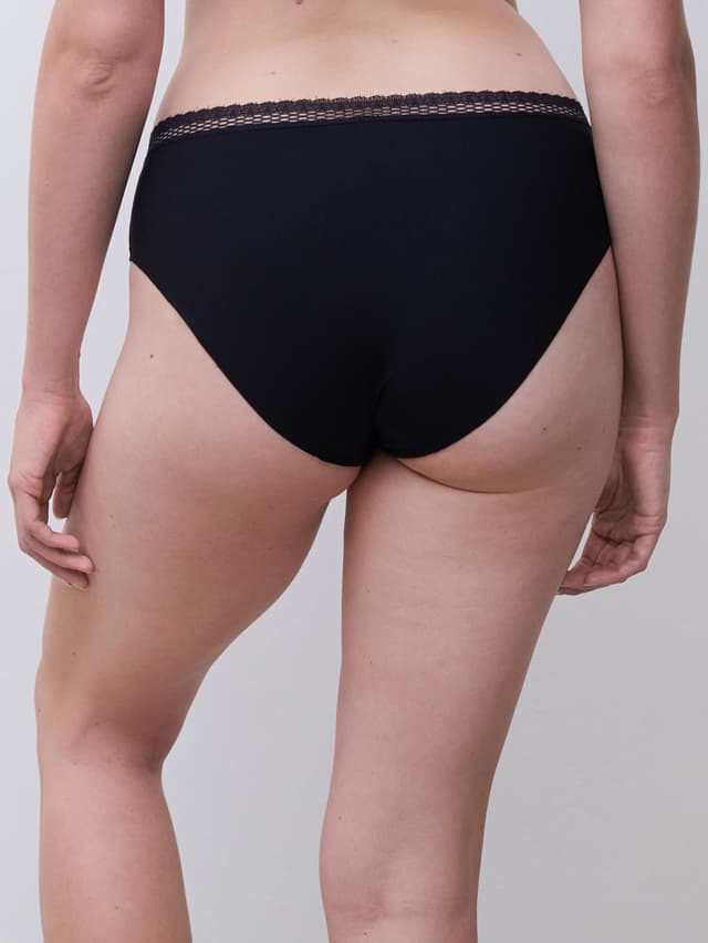 Chantelle Slip - Noir - Cozy Chic