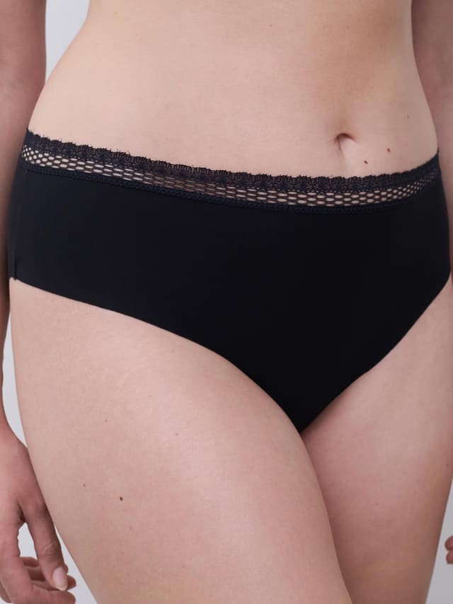 Chantelle Slip - Noir - Cozy Chic