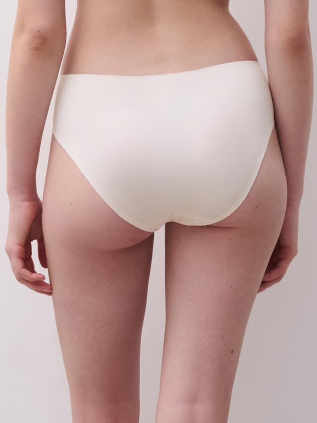 Chantelle Slip - Talc - Norah