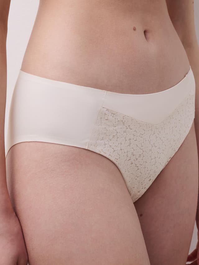 Chantelle Slip - Talc - Norah