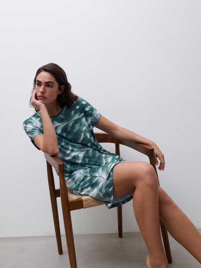 Chantelle Maxi T-shirt Manches Courtes - Imprimé Feuilles Dégradées - Yara