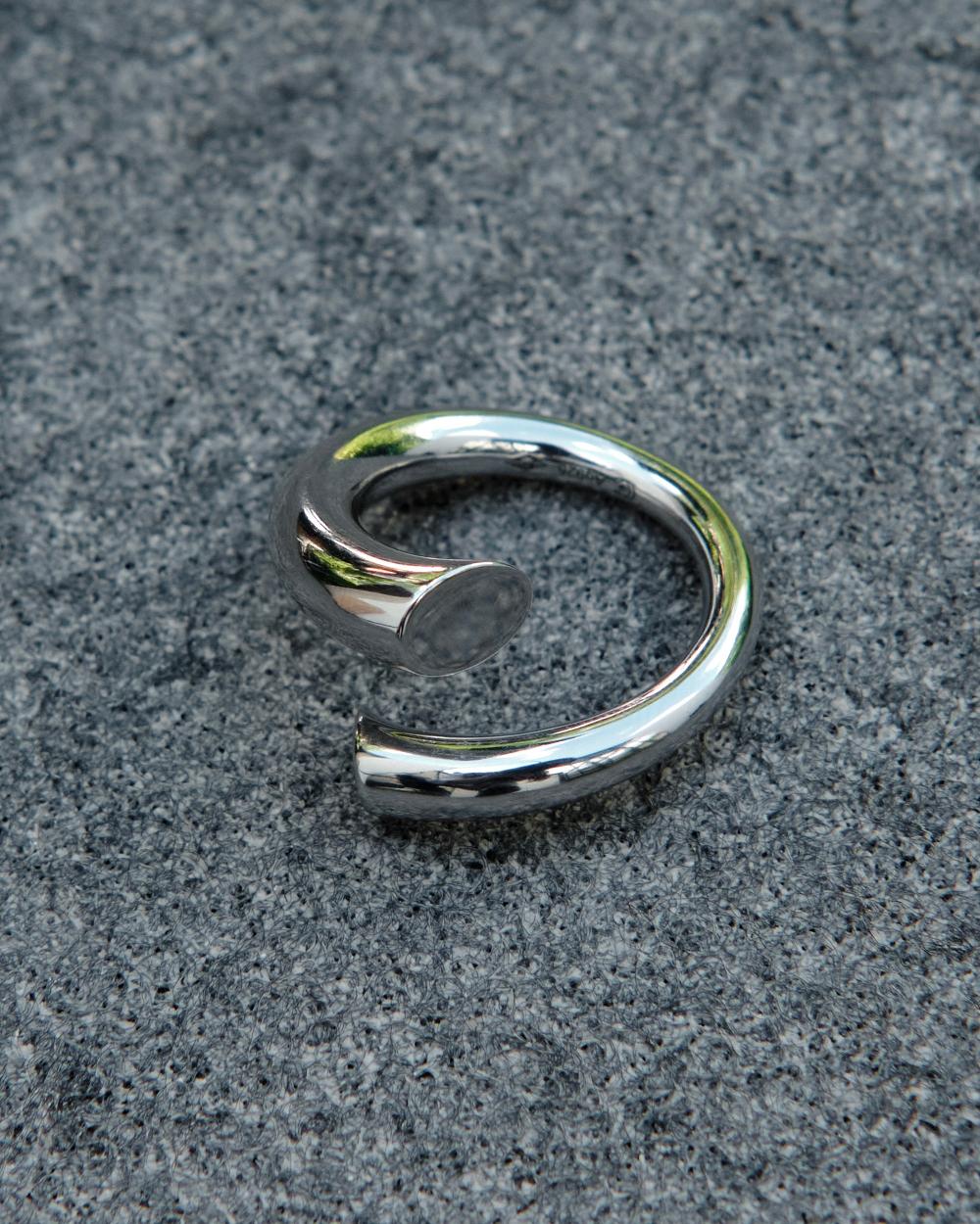 Charlotte Chesnais Bague Biseau