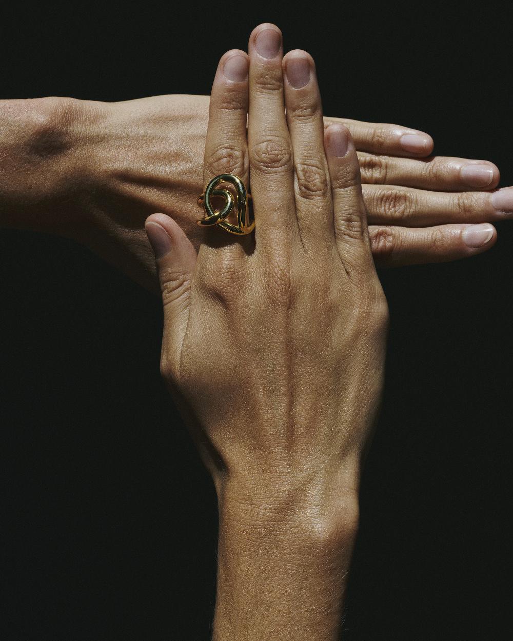 Charlotte Chesnais Bague Blaue