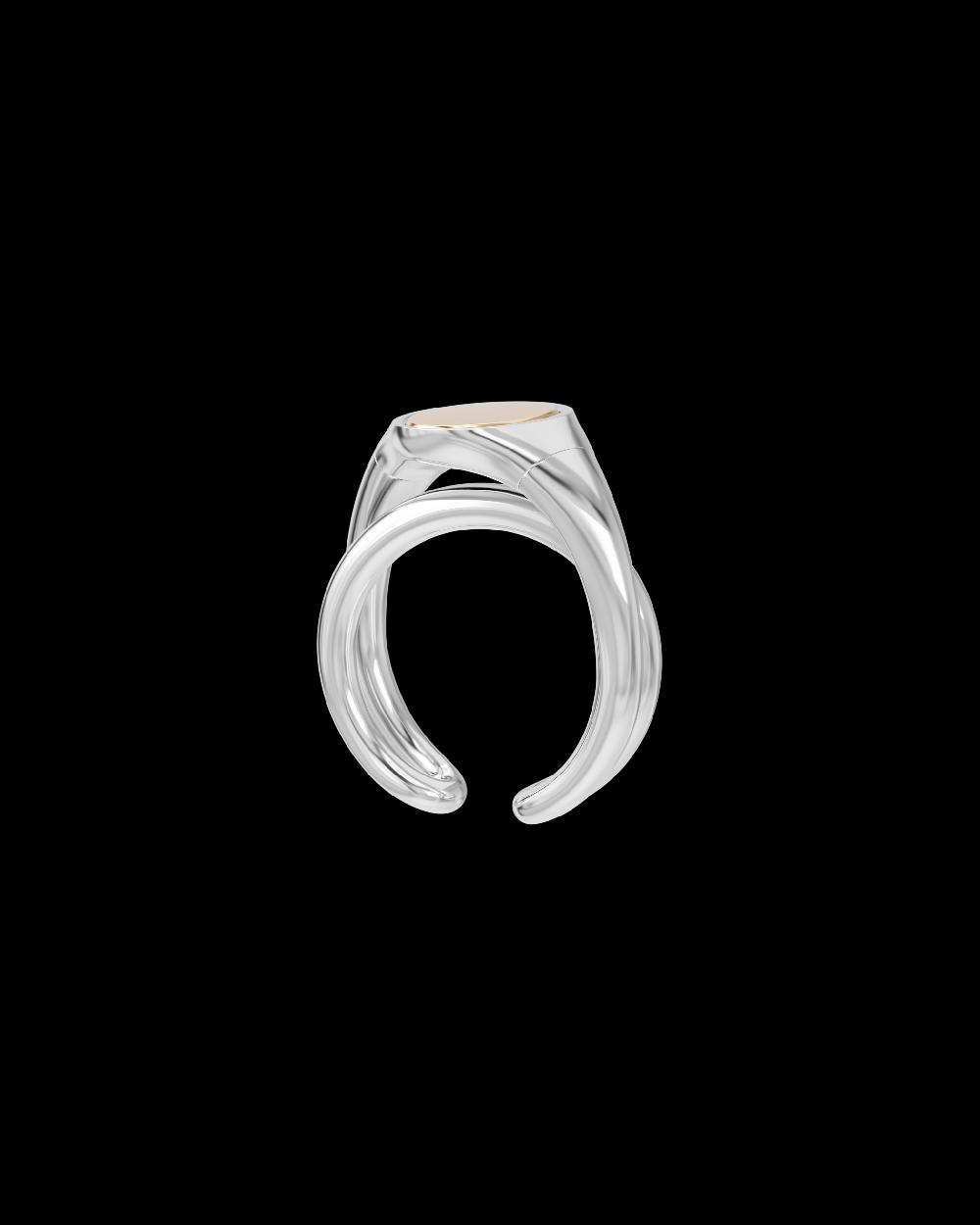 Charlotte Chesnais Bague Chevalière Initial