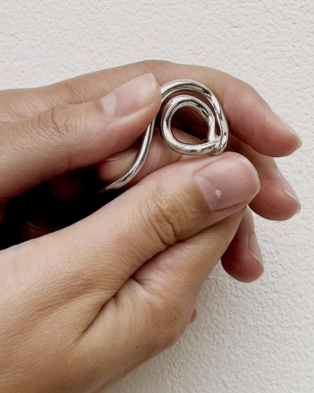 Charlotte Chesnais Bague Double Lasso