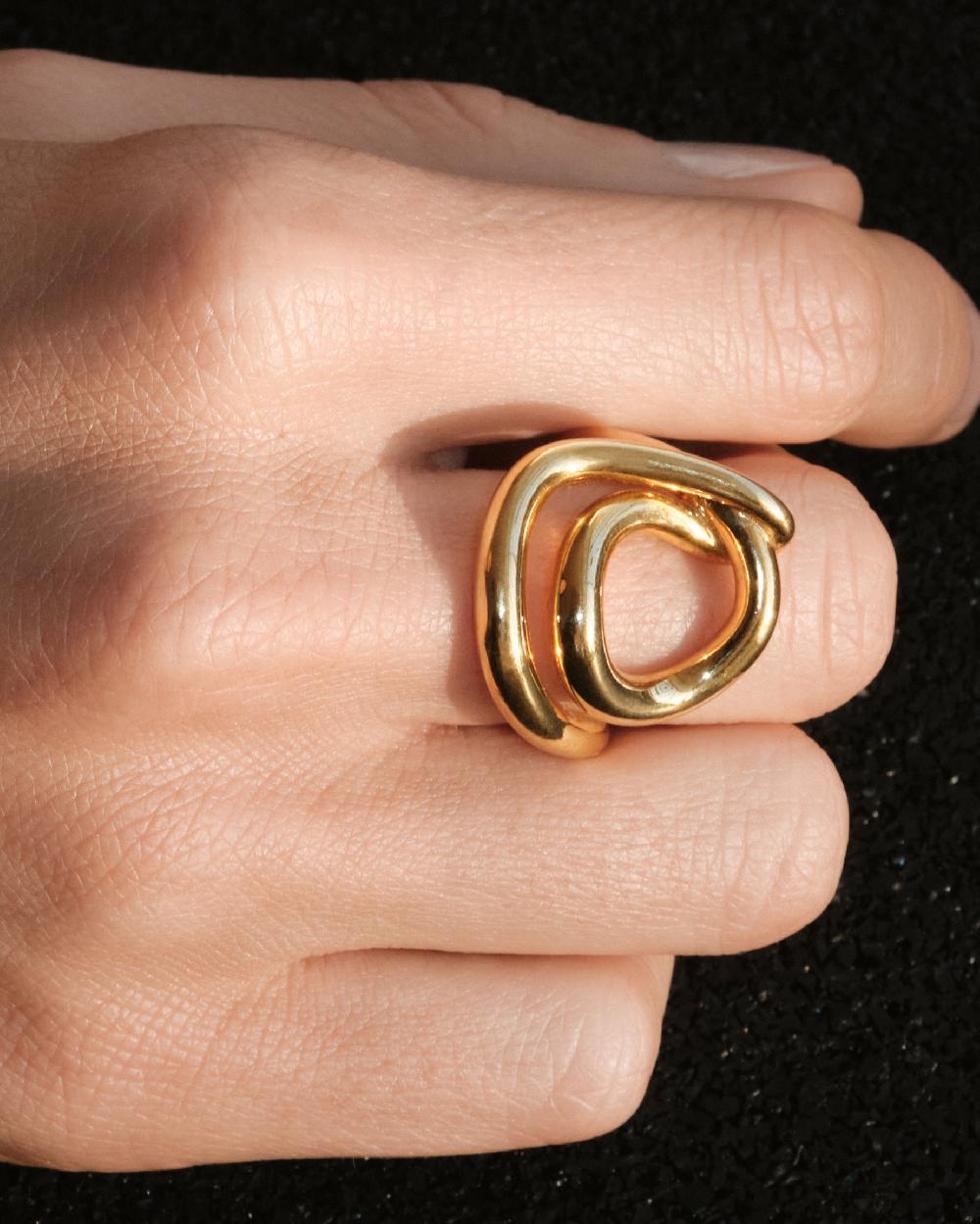 Charlotte Chesnais Bague Lasso