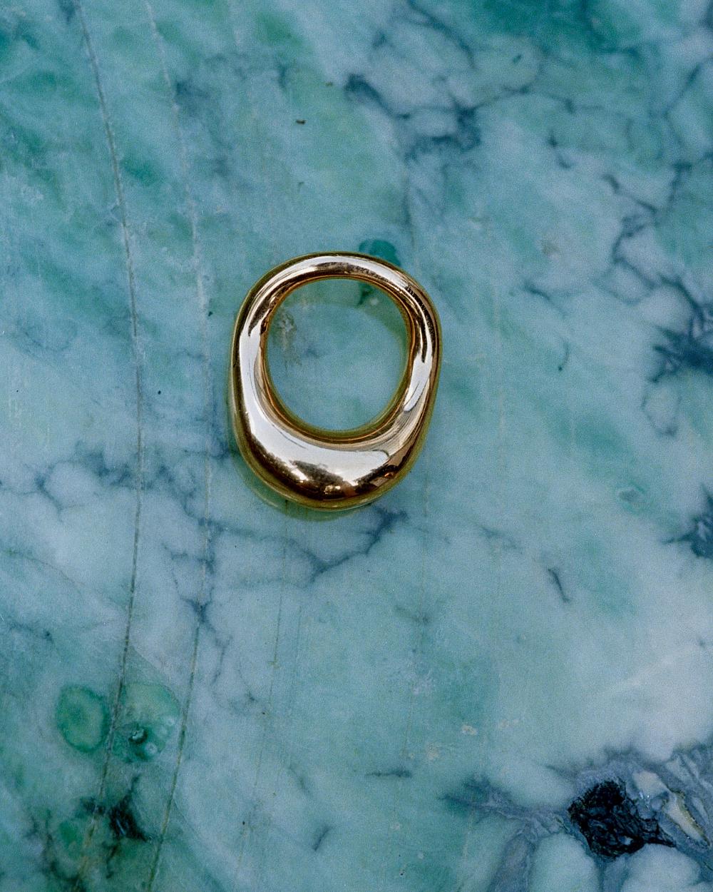 Charlotte Chesnais Bague Lips