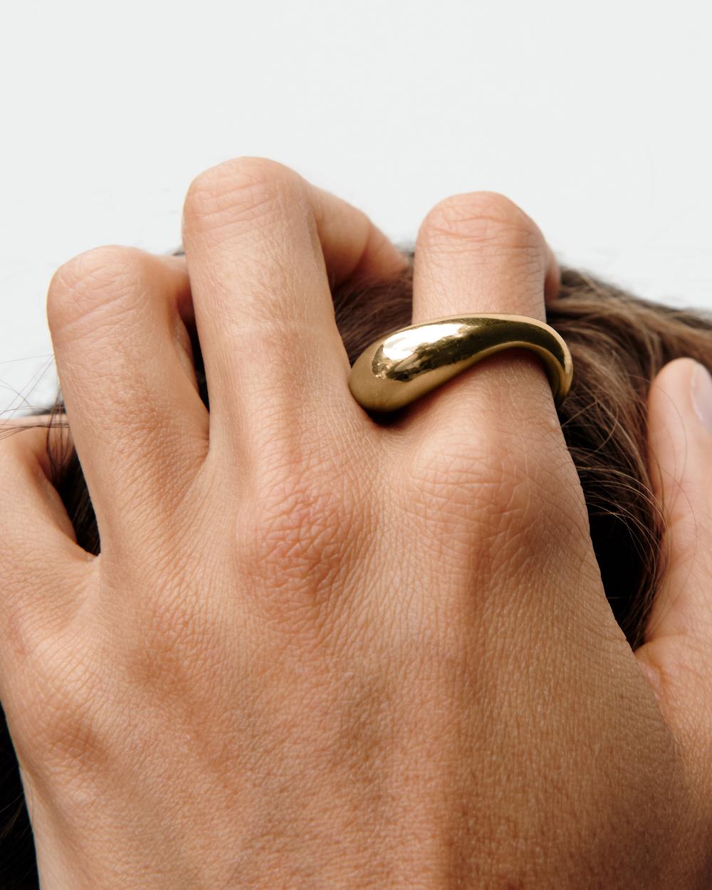 Charlotte Chesnais Bague Lips