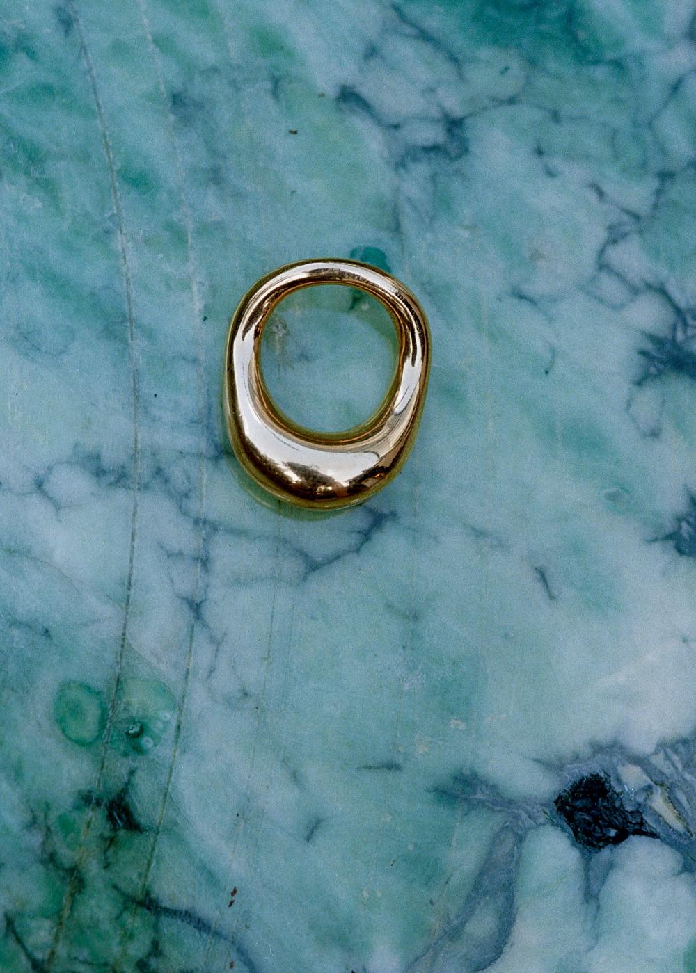 Charlotte Chesnais Bague Lips