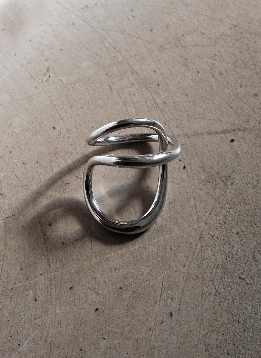 Charlotte Chesnais Bague Ribbon