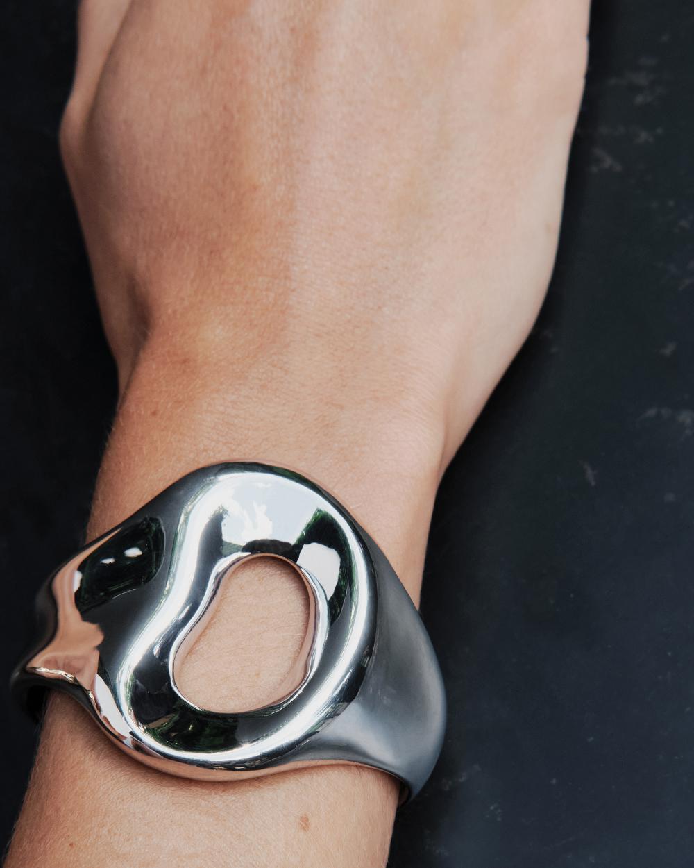 Charlotte Chesnais Bracelet Manchette Shima