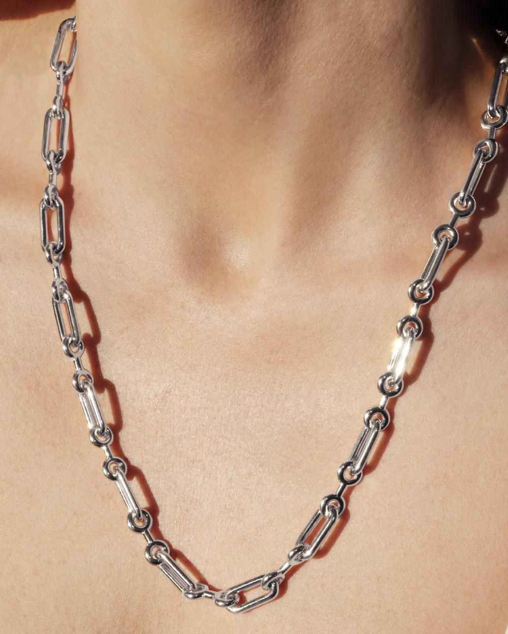 Charlotte Chesnais Petit Binary Chain - Long