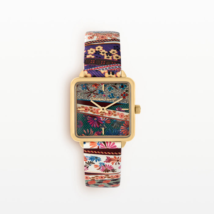 christian lacroix montre reine D'Arles pétrole