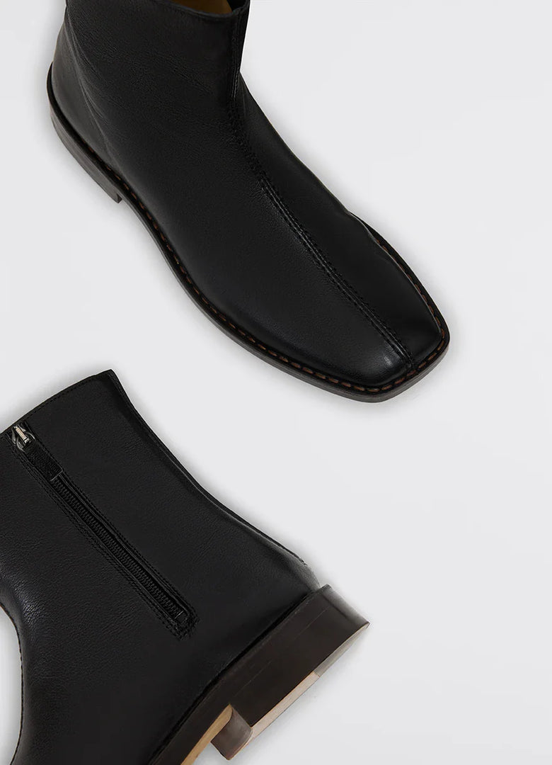 Christophe Lemaire BOTTES PIPED ZIPPÉES