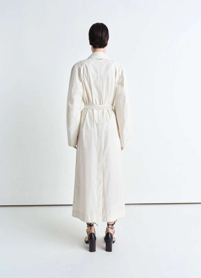 Christophe Lemaire MANTEAU CEINTURÉ LÉGER