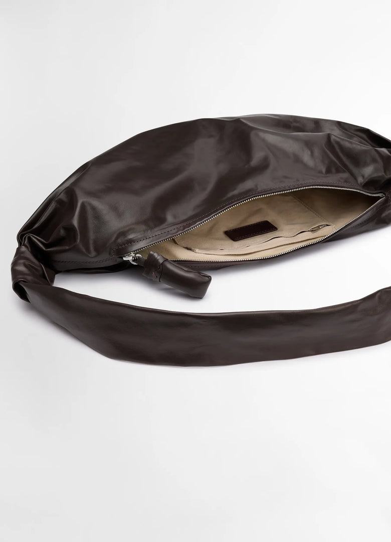 Christophe Lemaire SAC SOFT CROISSANT MOYEN MODÈLE