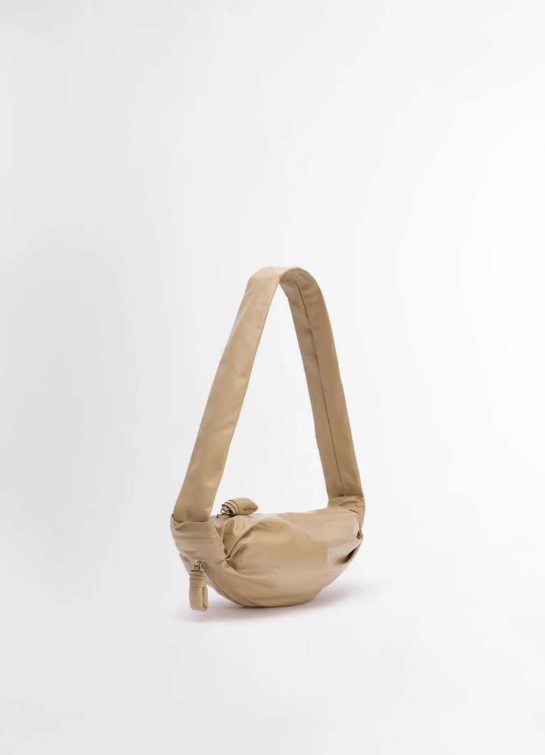 Christophe Lemaire SAC SOFT CROISSANT PETIT MODÈLE