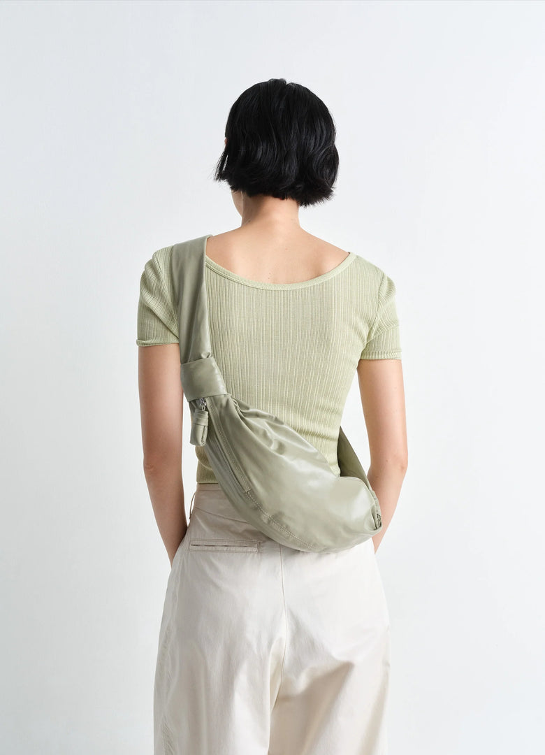 Christophe Lemaire SAC SOFT CROISSANT PETIT MODÈLE