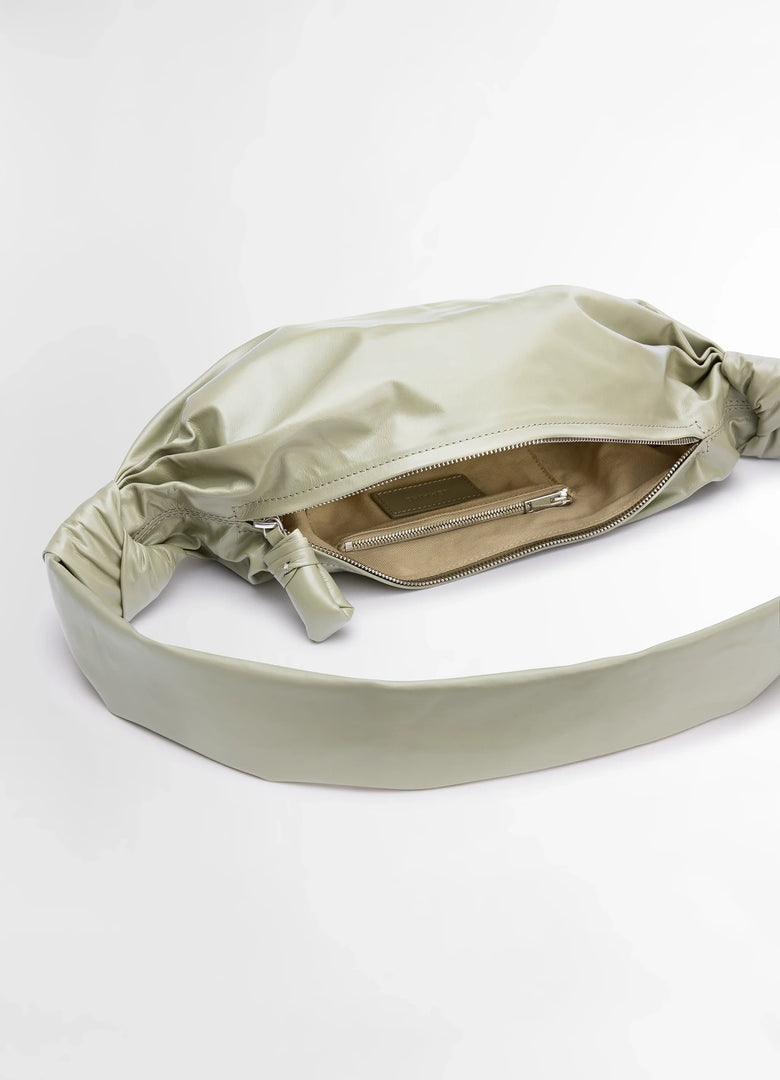 Christophe Lemaire SAC SOFT CROISSANT PETIT MODÈLE